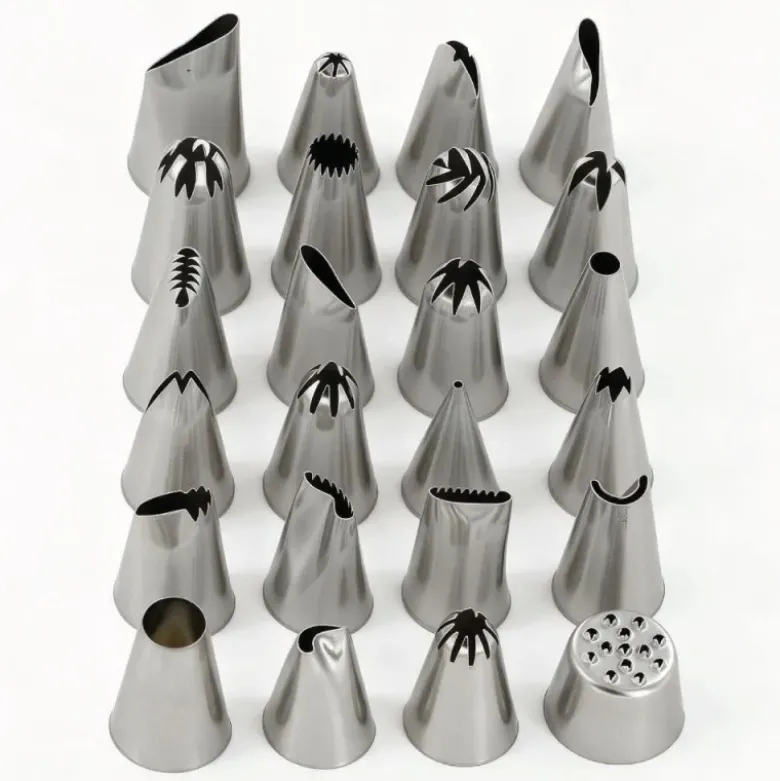 Coffret 24 douilles décors fins inox
