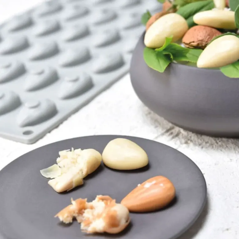 Moule Amande Pavoni