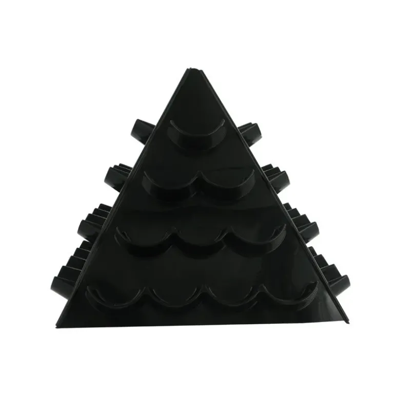 Pyramide à macarons noire