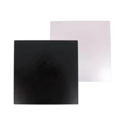 Supports cartonnés à gâteaux carrés blanc et noir 20x20cm (x5)